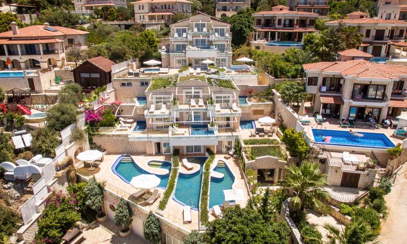 Peninsula Gardens Hotel (+14)