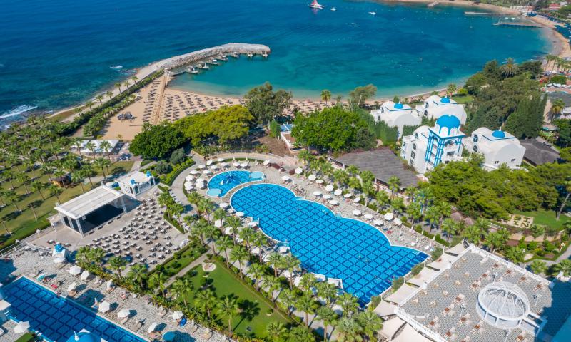 Rubi Platinum Spa Resort & Suites